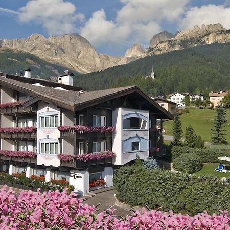 Alpen Hotel Corona Vigo di Fassa Exterior foto